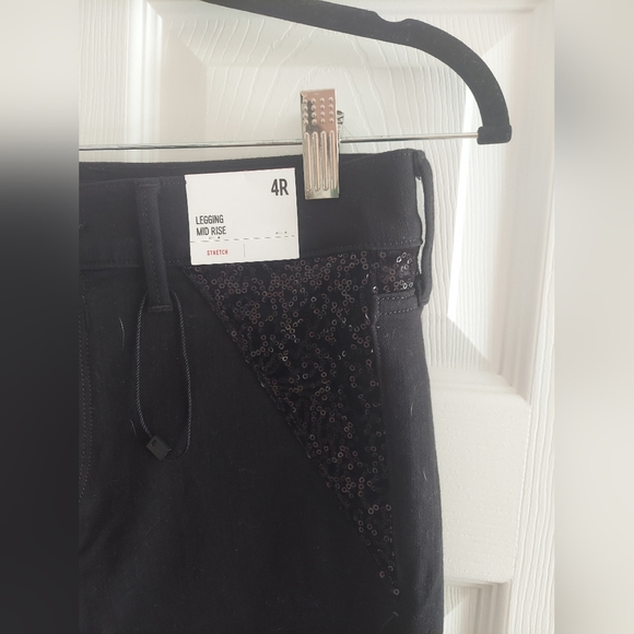 Express Skinny Jeans - Picture 3 of 6